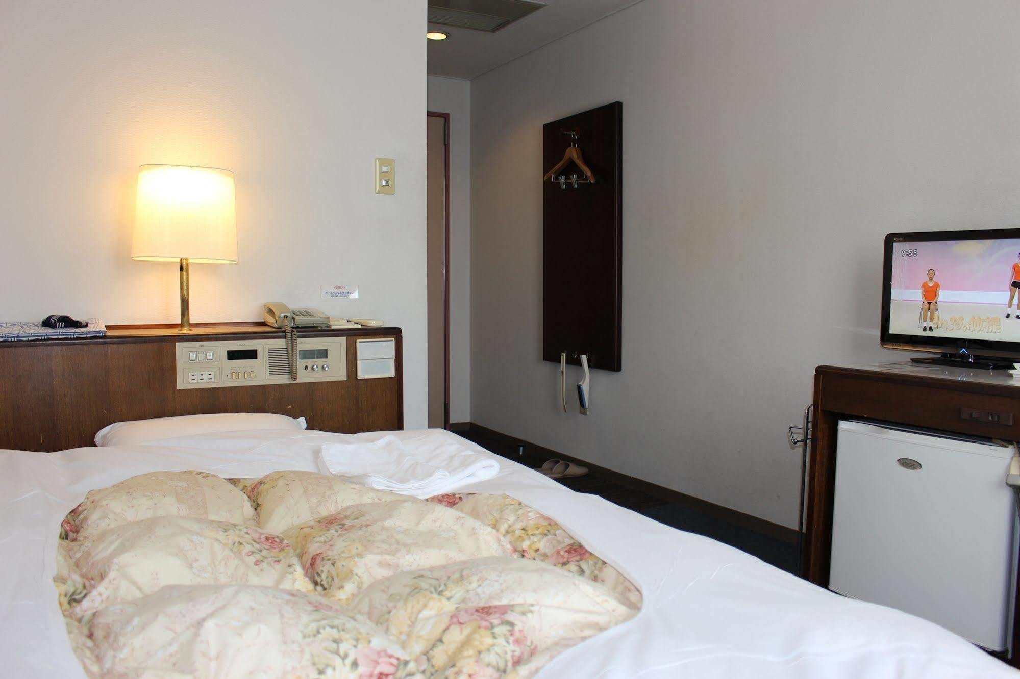 Hotel Higashihiroshima Hills Saijo Экстерьер фото