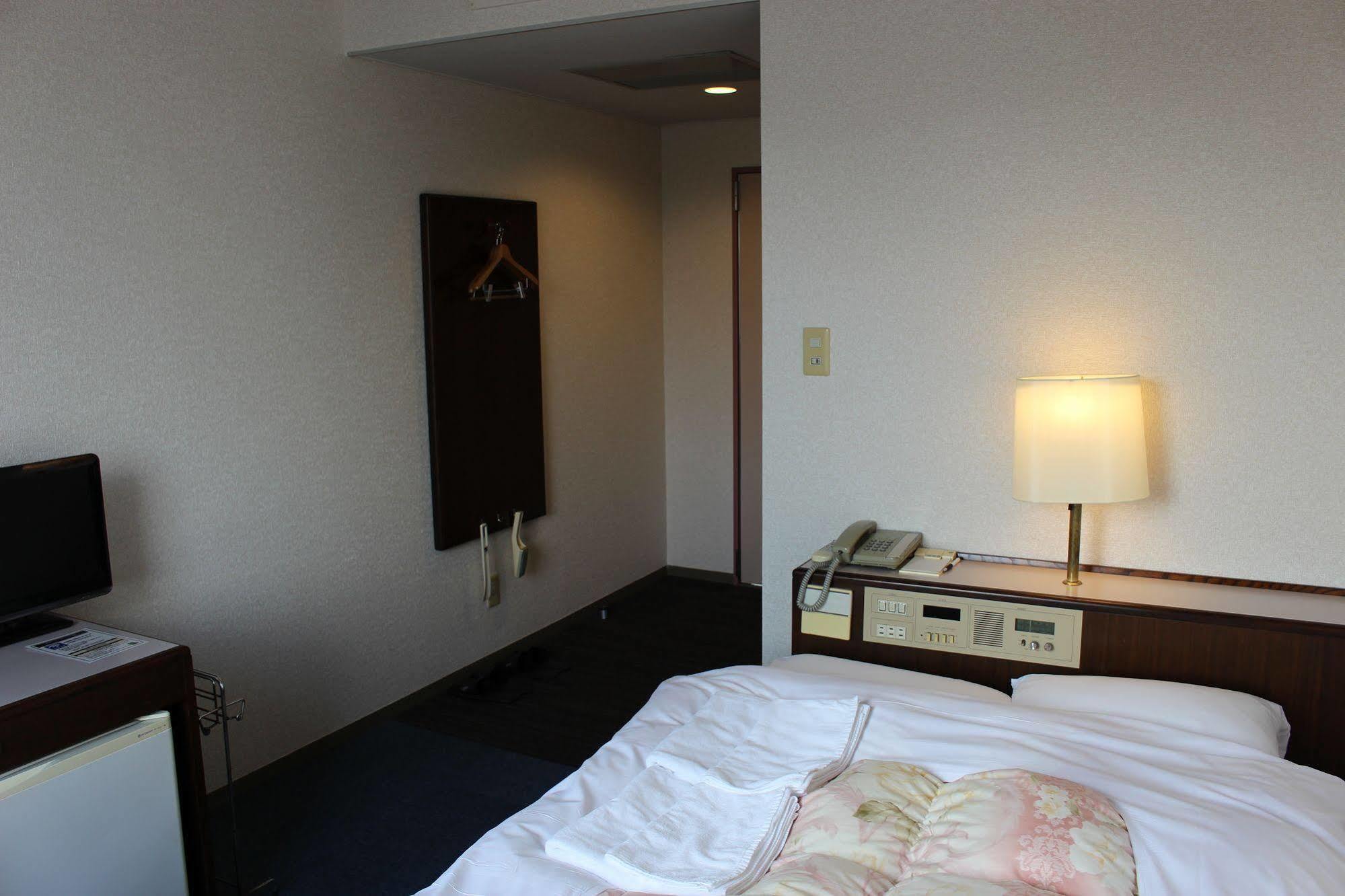 Hotel Higashihiroshima Hills Saijo Экстерьер фото