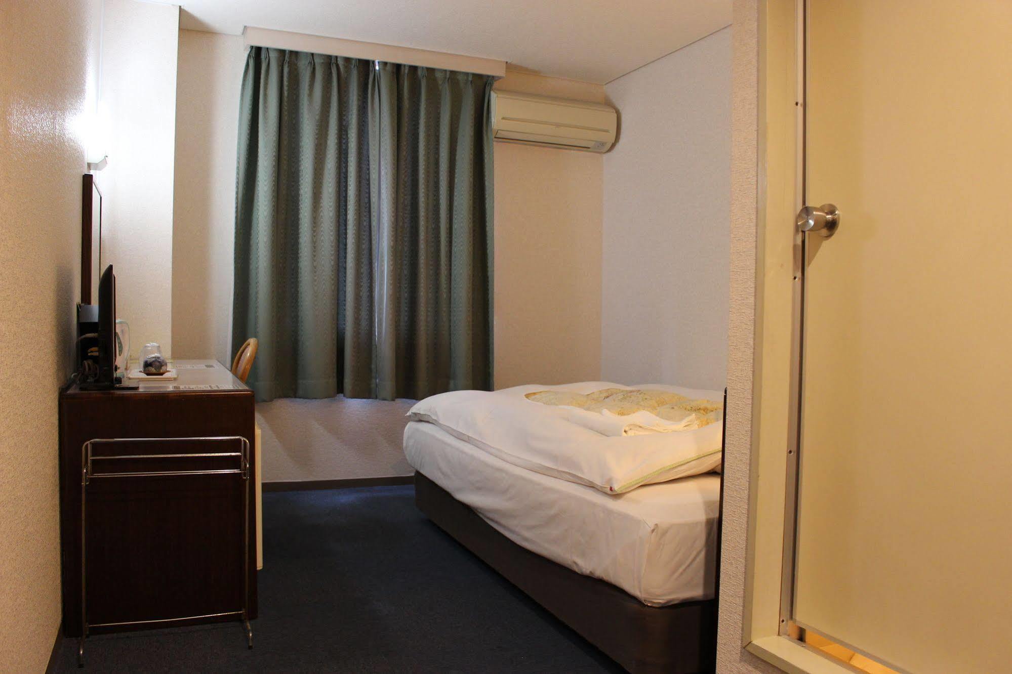 Hotel Higashihiroshima Hills Saijo Экстерьер фото